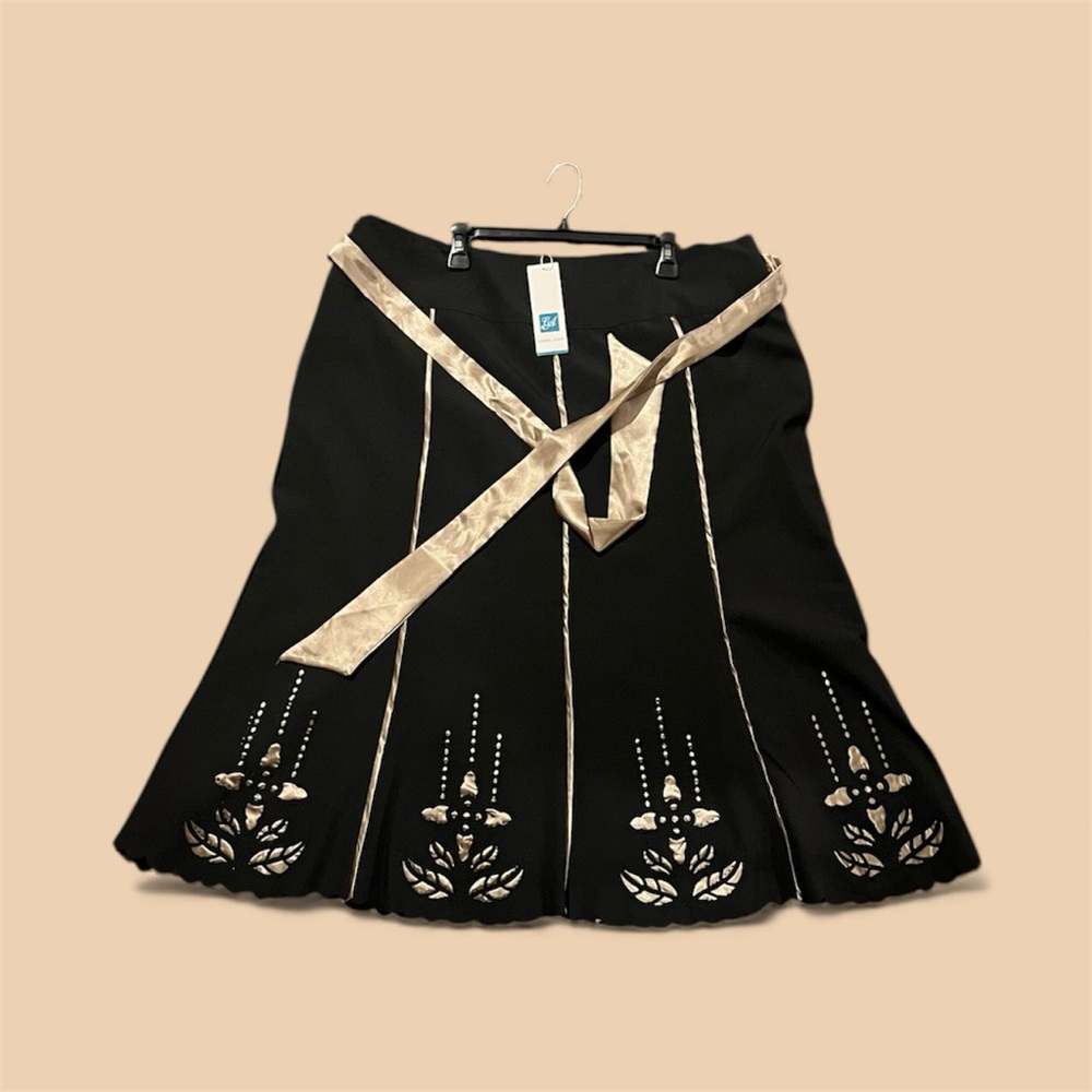 💃NEW Chic Black and Gold A-Line Skirt - Picture 9 of 9